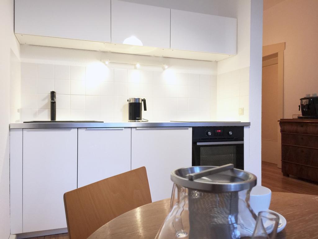 Altbau *
